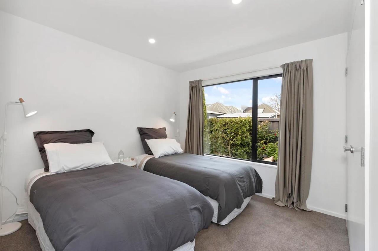 Merivale Village Apartment クライストチャーチ エクステリア 写真